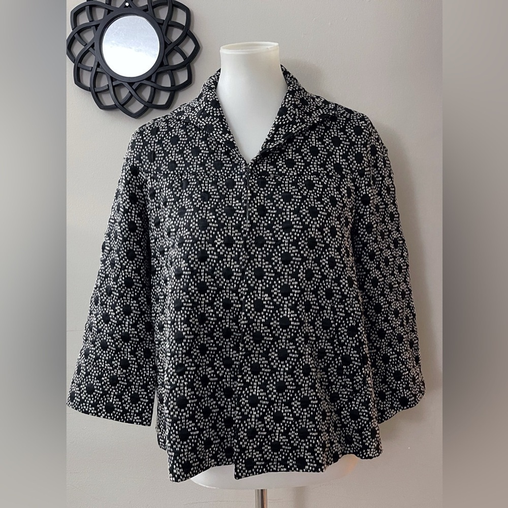 Lafayette 148 New York Jacket Black & White Cape Style Quiet Luxury Chic Holiday